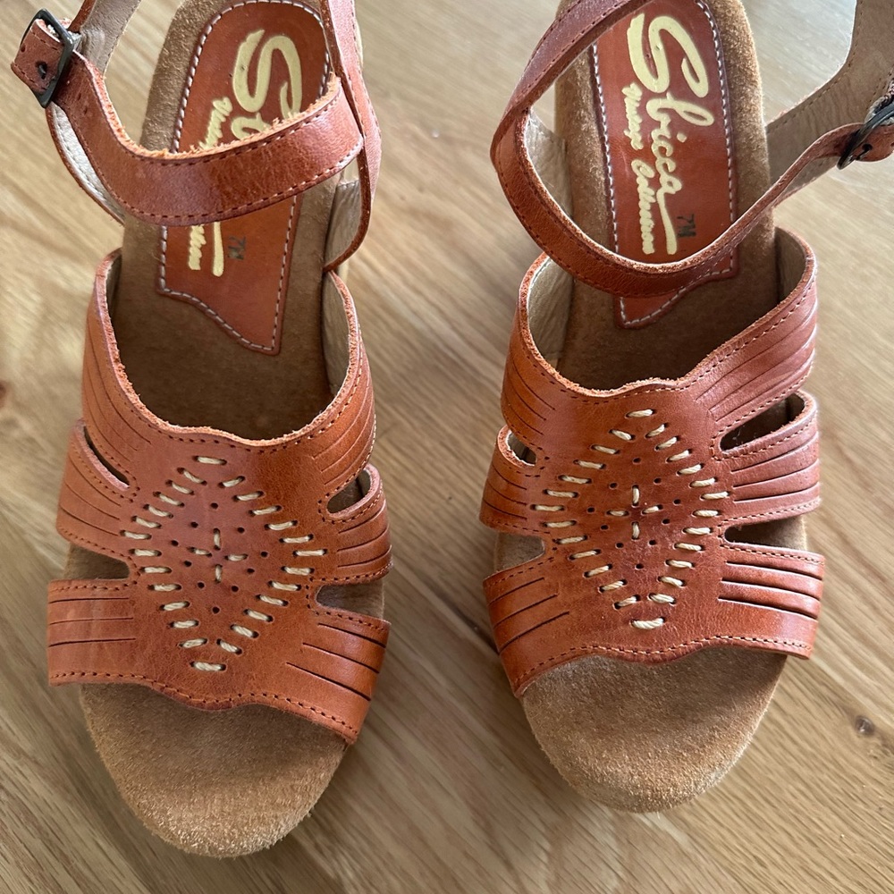 Sbicca Chunky Leather Platform Sandals in Burnt Orange